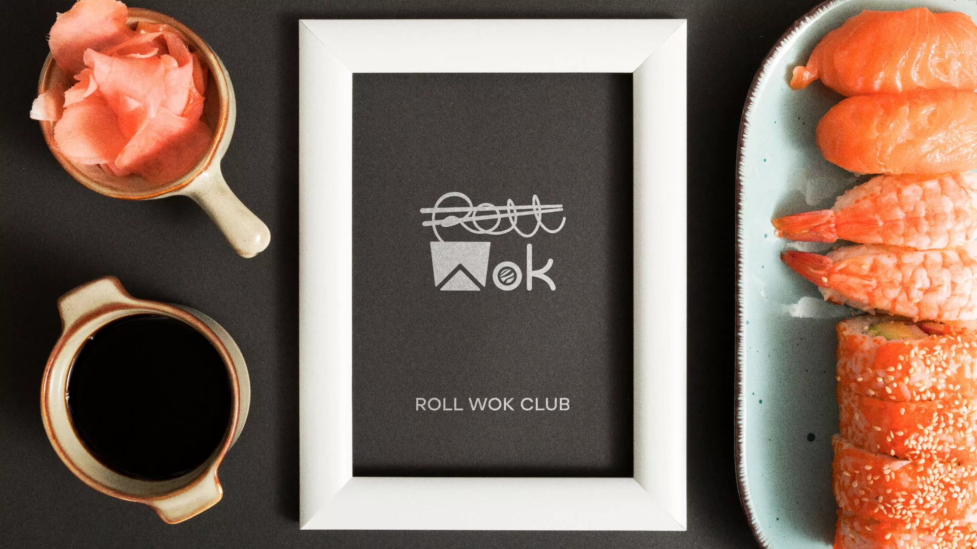 Разработка логотипа суши-бара «Roll Wok Club» в Мамадыше